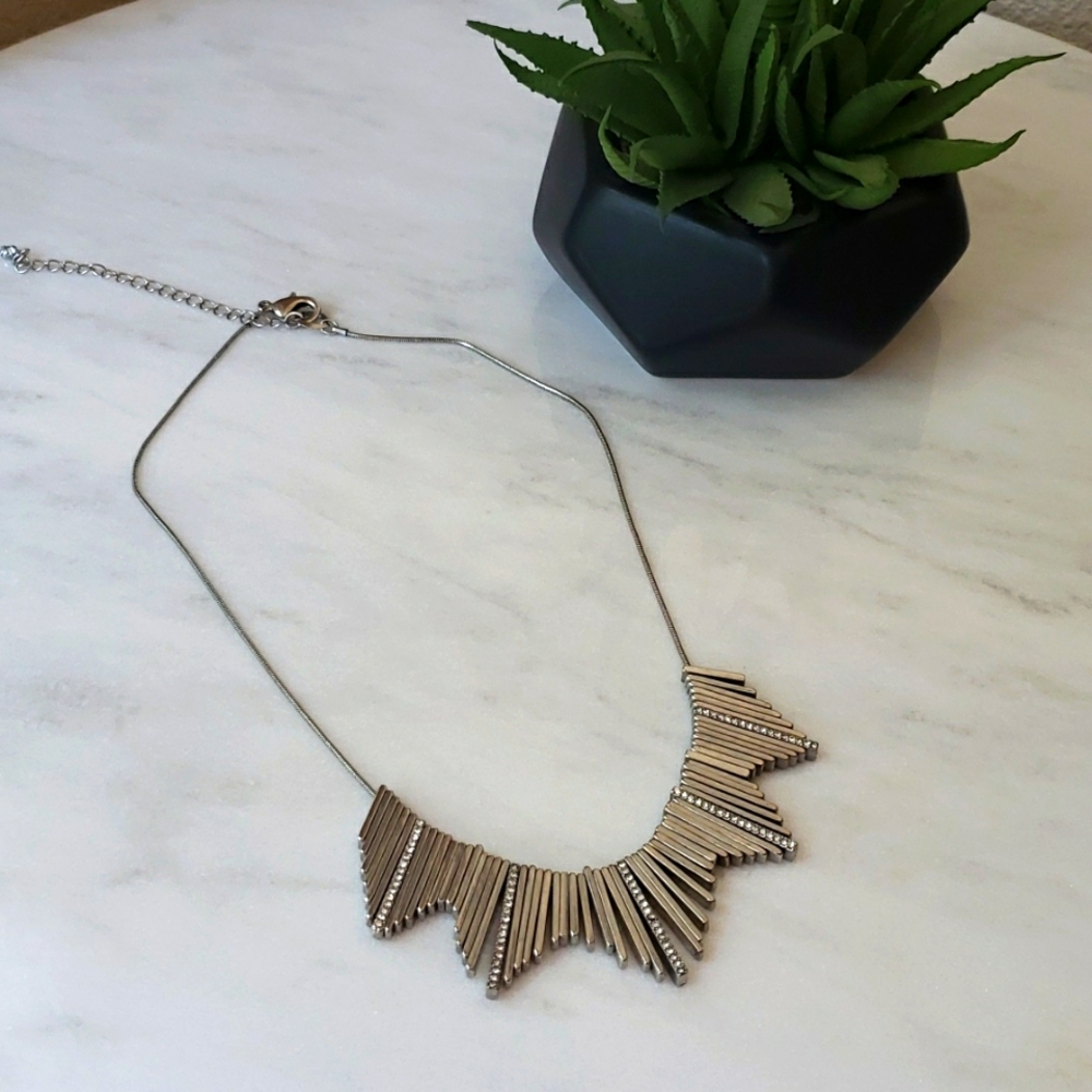Bay to Baubles | Iver Mini Fringe Collar Necklace | OS | Gently Used